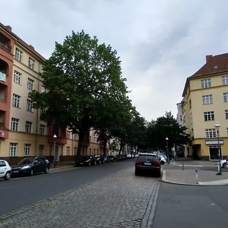 Roxanne 2 Apartment *