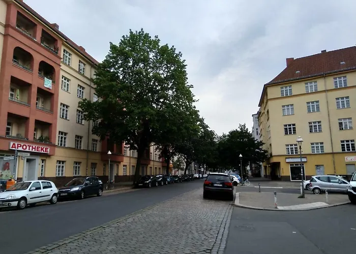 Roxanne 2 Apartment *